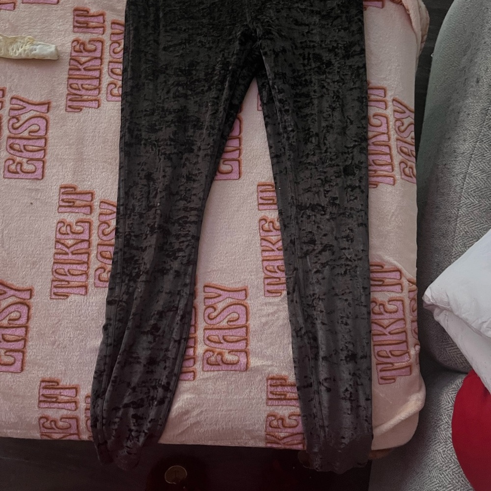 LuluLemon Athletics chocolate brown velour limited edition leggings. Size 10